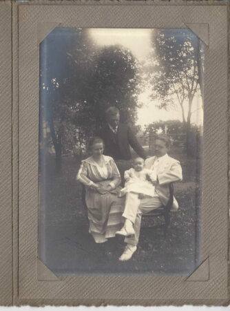 Ithra Stanton (standing), Ruby Stanton McArtor, M.C. Stanton, "Peg" McArtor (on M.C.'s lap); photo found on acewtry.com