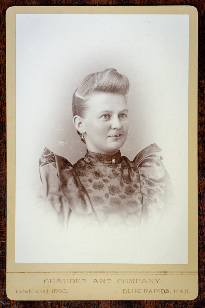 Chaudet Art Company Cabinet card (courtesy Tom Parker)